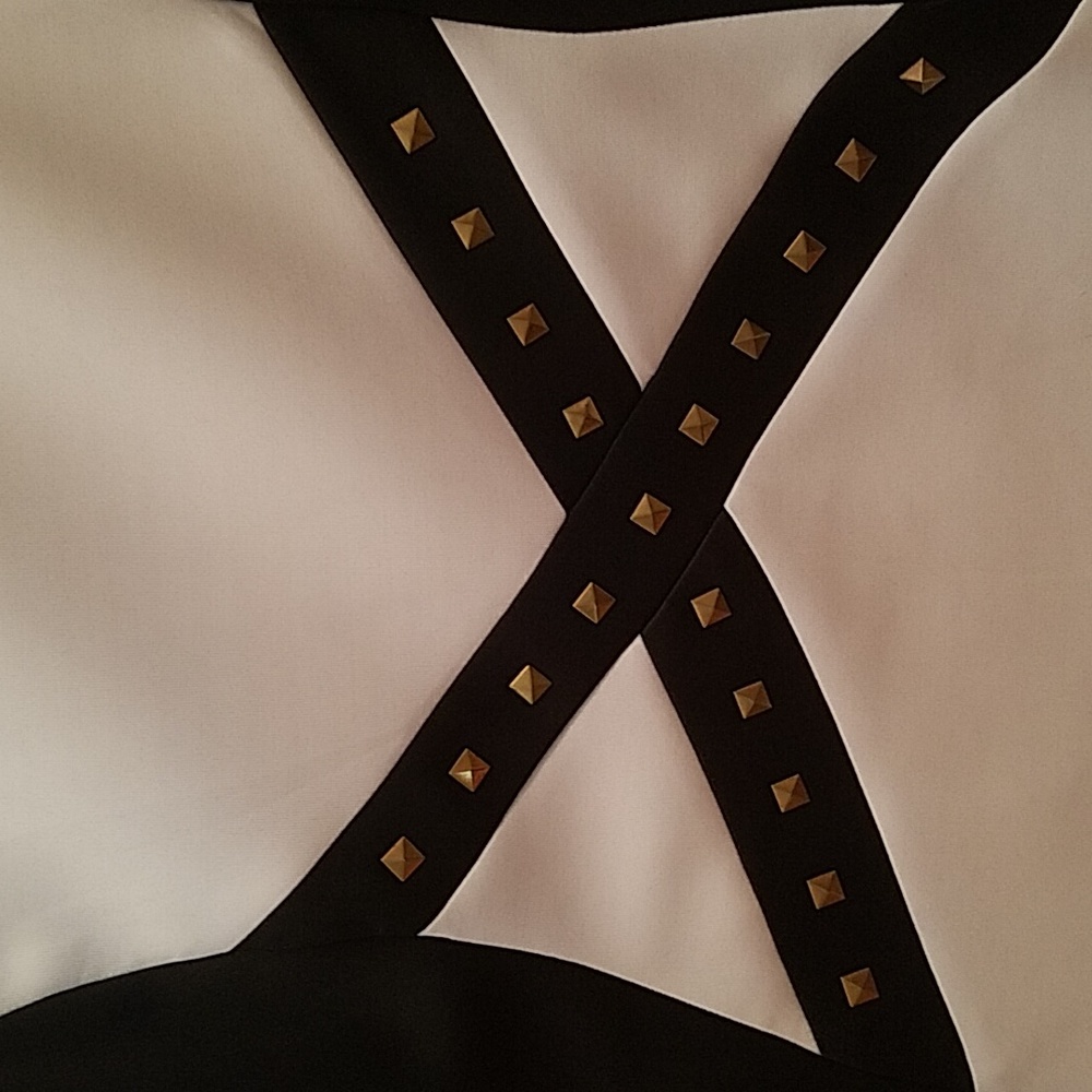 STUNNING Blk/Wht Studded Dress - Picture 4 of 6